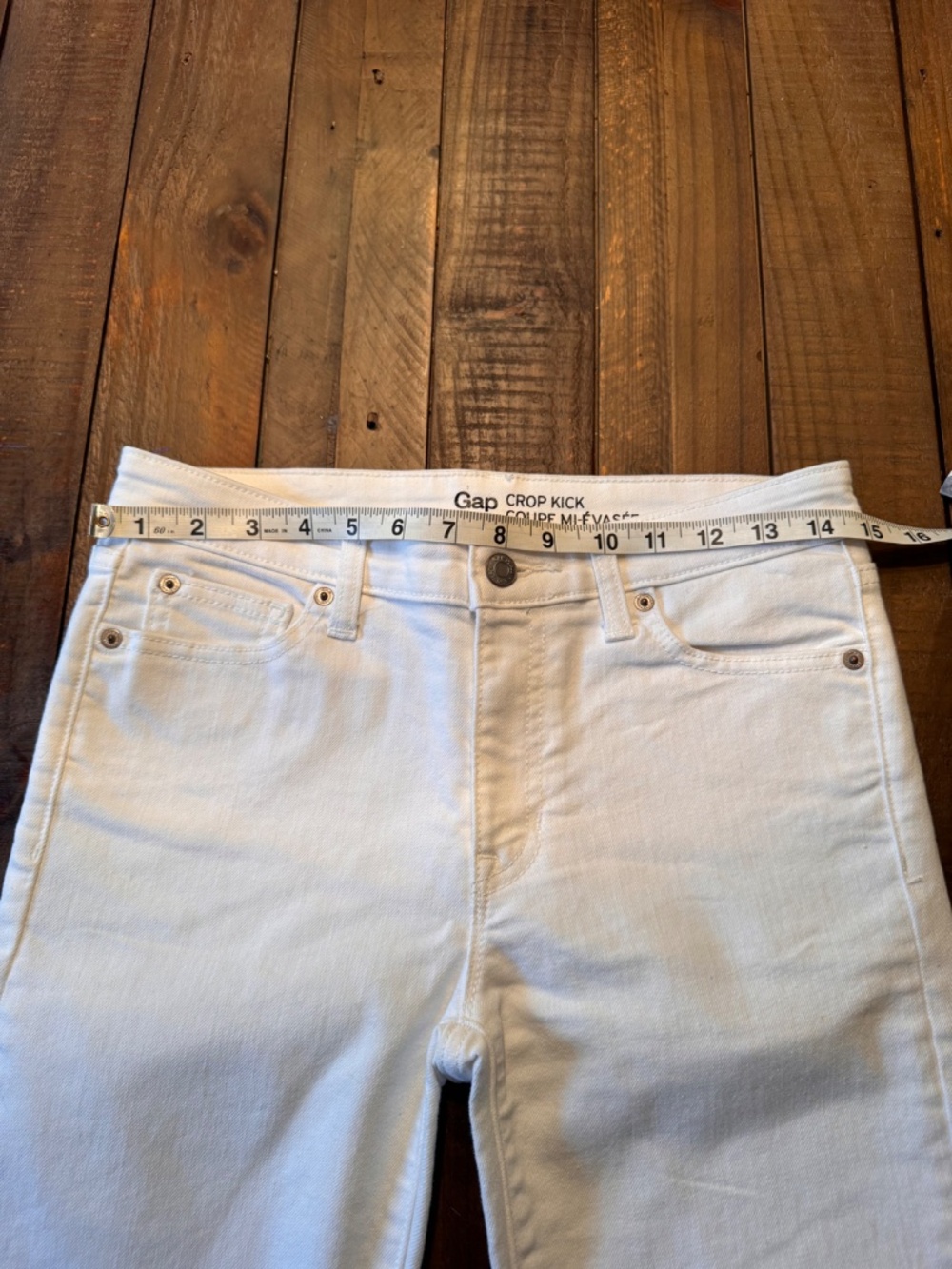 Gap Crop Kick Ankle Jean. Size 2. White Denim. 2016 Collection - Picture 8 of 10
